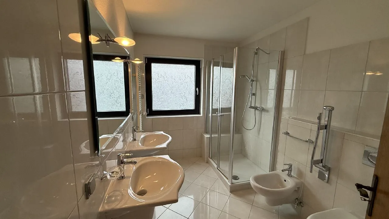 Renoviertes Reihenhaus für 4 Personen mit ca. 132,02m² in Dortmund Aplerbeck zu vermieten - Foto 4