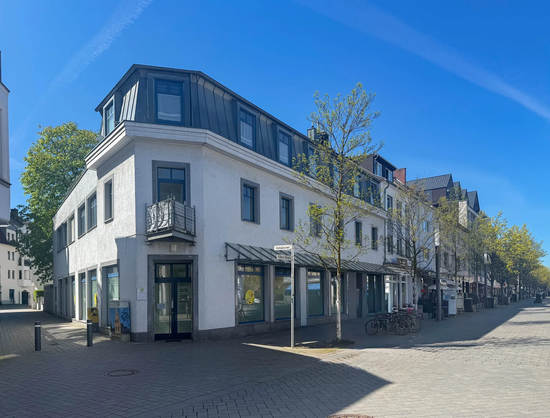 Moderne Gewerbeeinheit im Zentrum von Troisdorf.