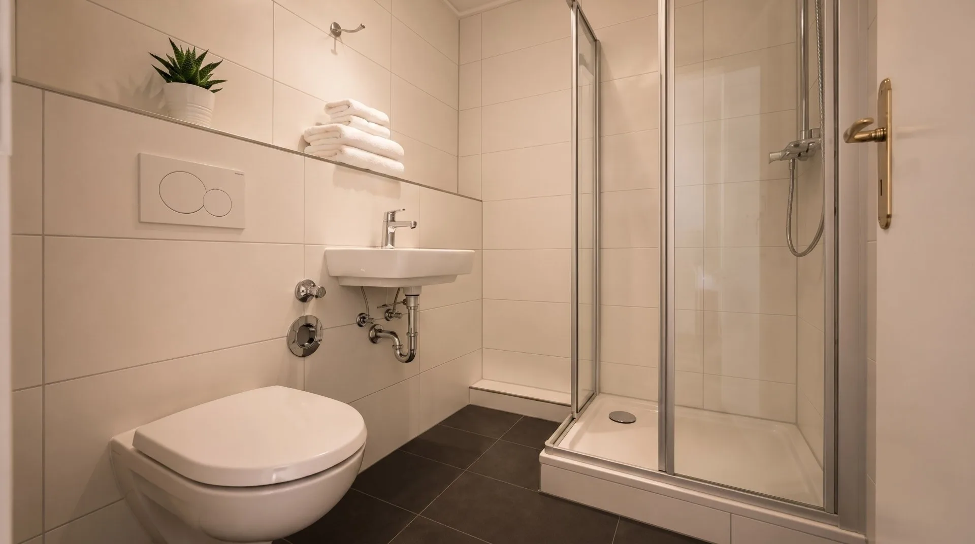 SANIERTE 2-ZIMMERWOHNUNG IN DER STADTMITTE ZU MIETEN! - Foto 5