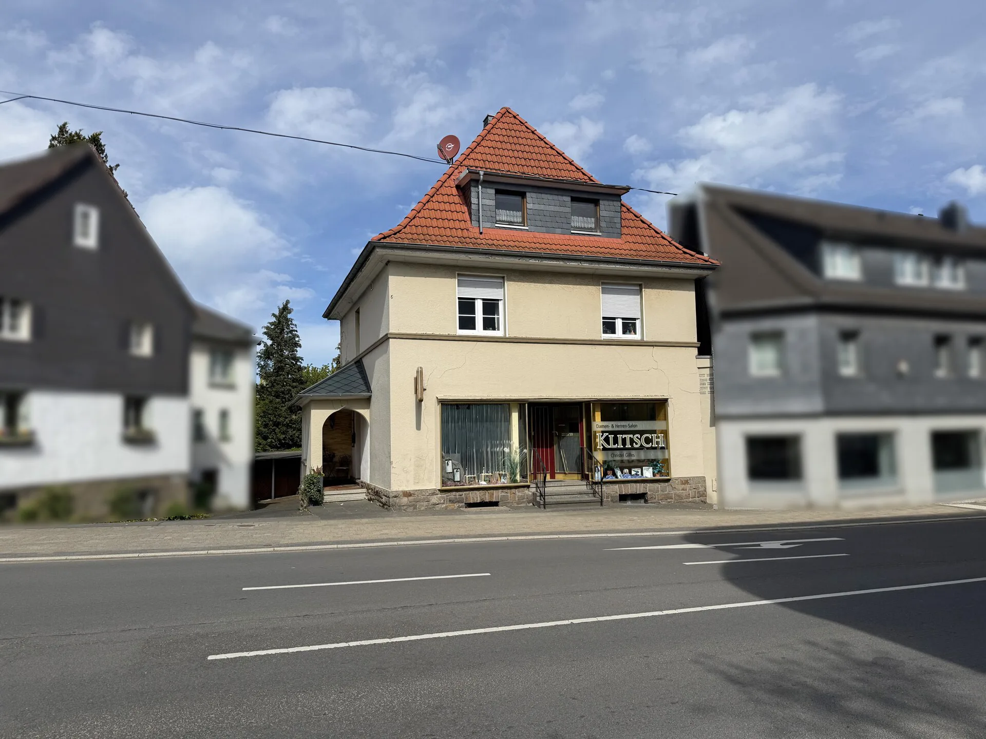 Attraktives Wohn- und Geschäftshaus im Herzen von Waldbröl!