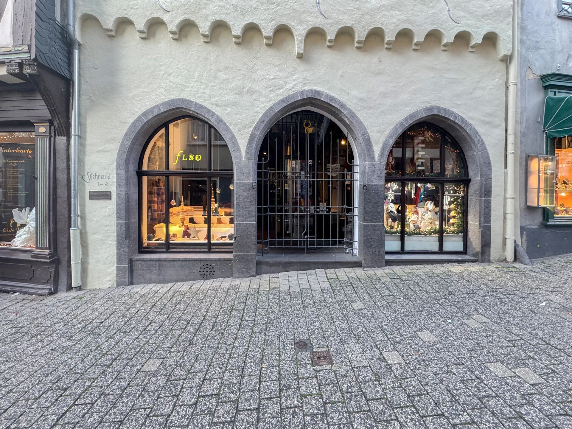 Exklusive Ladenfläche in Limburgs ältestem Steinhaus zu vermieten-ideal für Kunst-Mode-Fotografie!