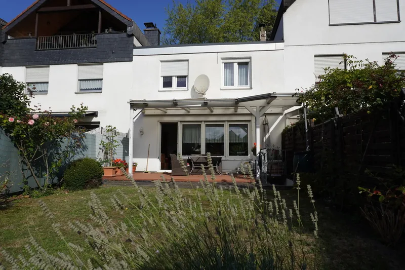 Ein Haus zum Ankommen – Reihenmittelhaus mit Garten & Garagen (ERBPACHT) in Köln - Lindweiler!