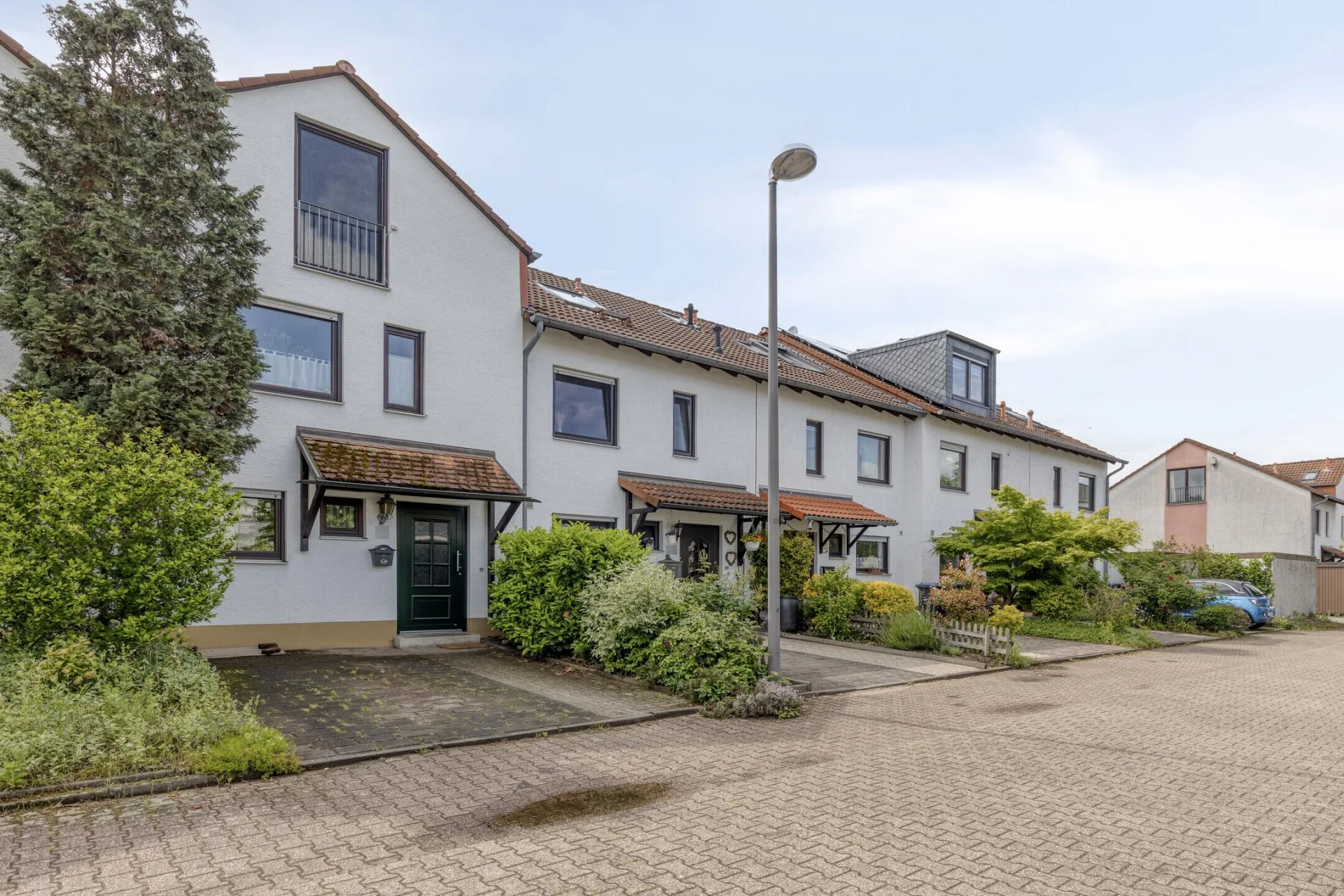 Reihenmittelhaus in ruhiger Spielstraße / Einziehen und Wohlfühlen