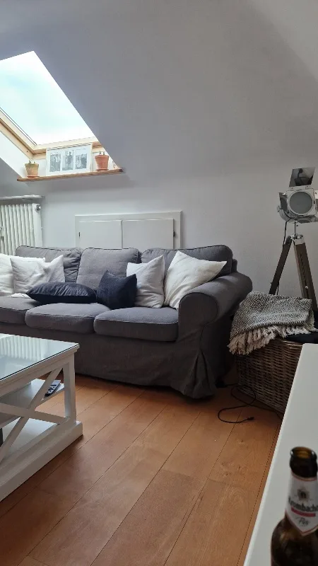 Charmante 3-Zimmer-Wohnung in gepflegter Altbauvilla mit Dachterrasse - Photo 1