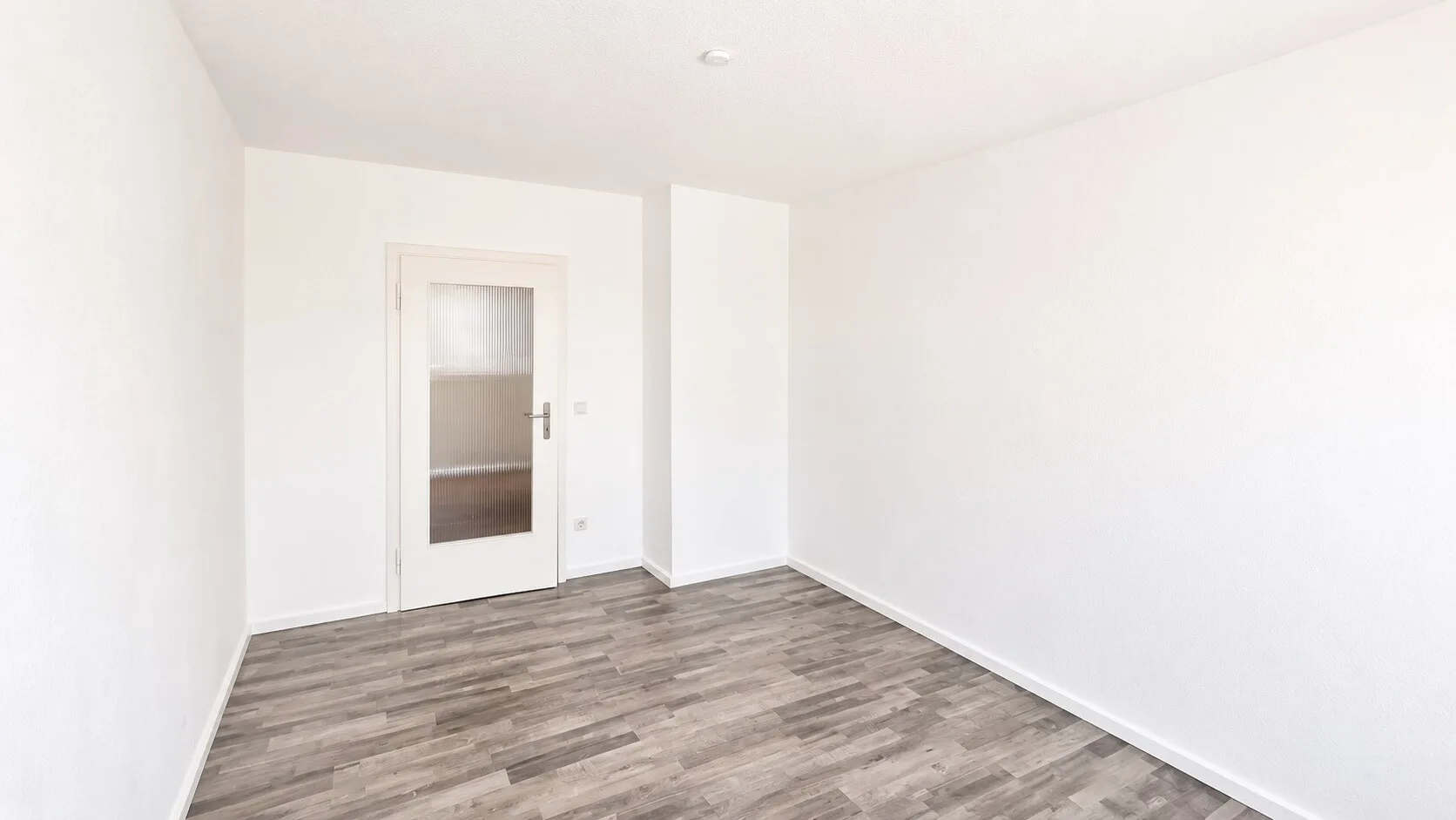 MODERNE 3-ZIMMERWOHNUNG MIT BALKON IM KREFELDER ZENTRUM ZU MIETEN! - Photo 5