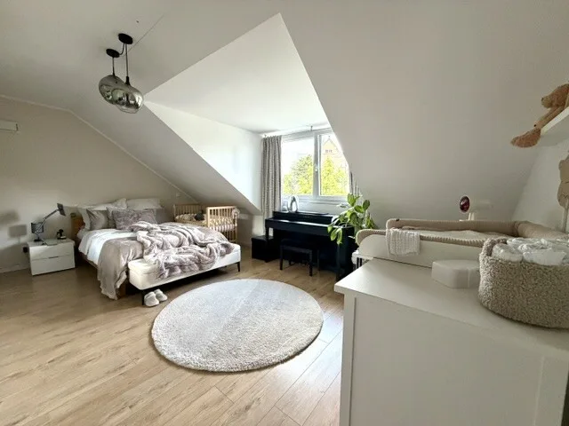 Großzügige 2-Zimmer-Wohnung im 2.OG mit schönem Balkon und Pkw-Stellplatz - Foto 4