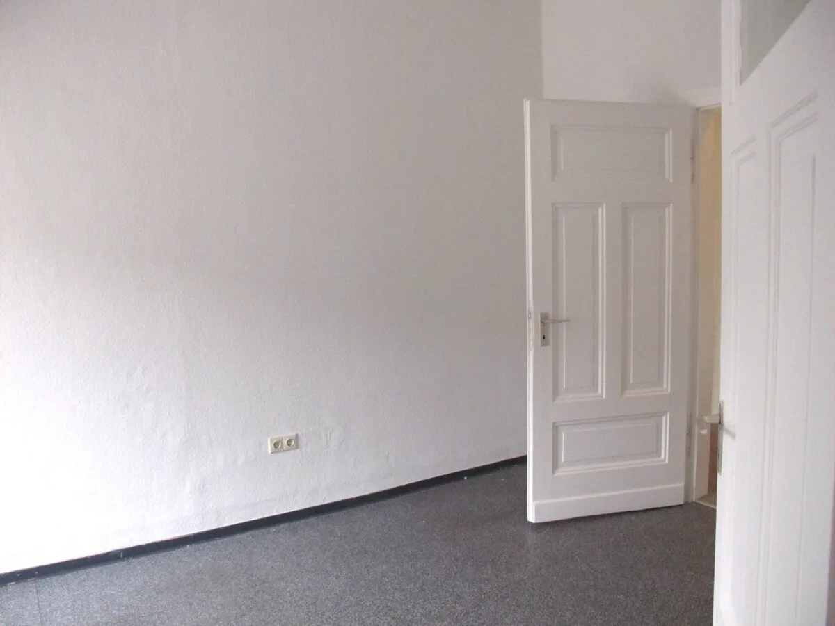 Schön und geräumig im Altbau - Photo 4
