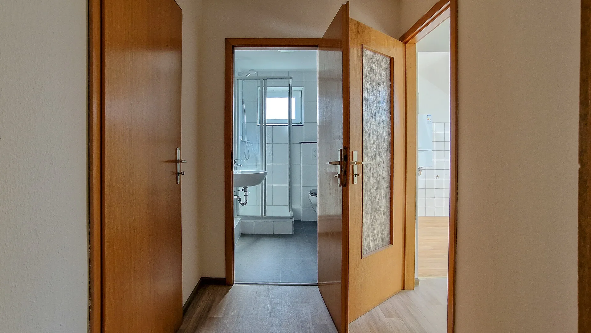 Ein Zuhause mit Aussicht: Helle Dachgeschosswohnung im beliebten Schwelmer Norden - Photo 5