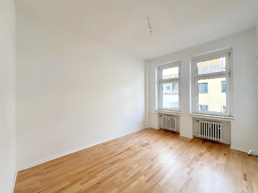 KREFELD-STADTMITTE: SCHÖNE 3-ZIMMER WOHNUNG ZU MIETEN! - Photo 4