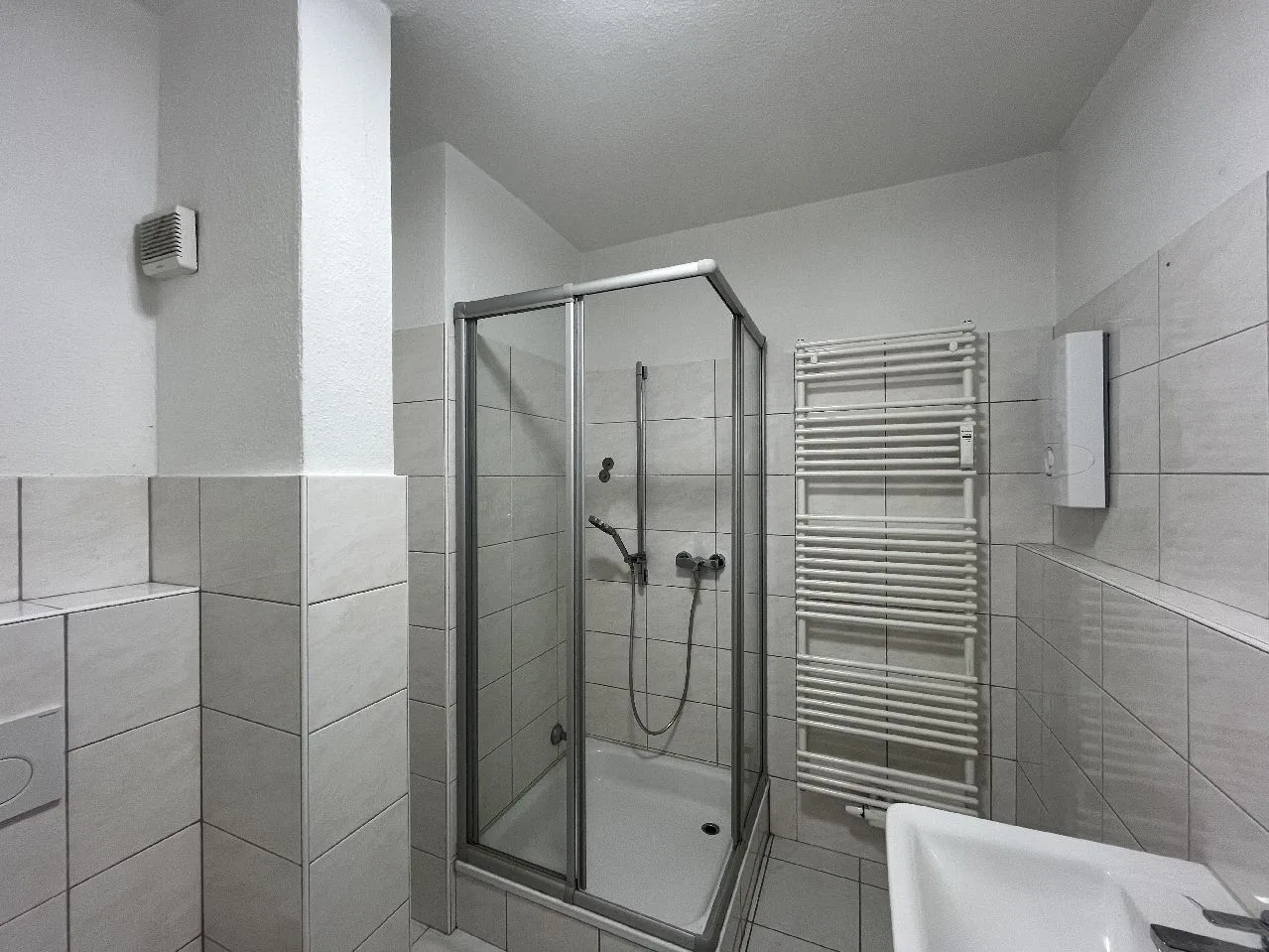 Wohnen Nähe Kaiserviertel, 2-Zimmer-Wohnung ca. 65 m² mit Balkon zu vermieten! - Photo 3