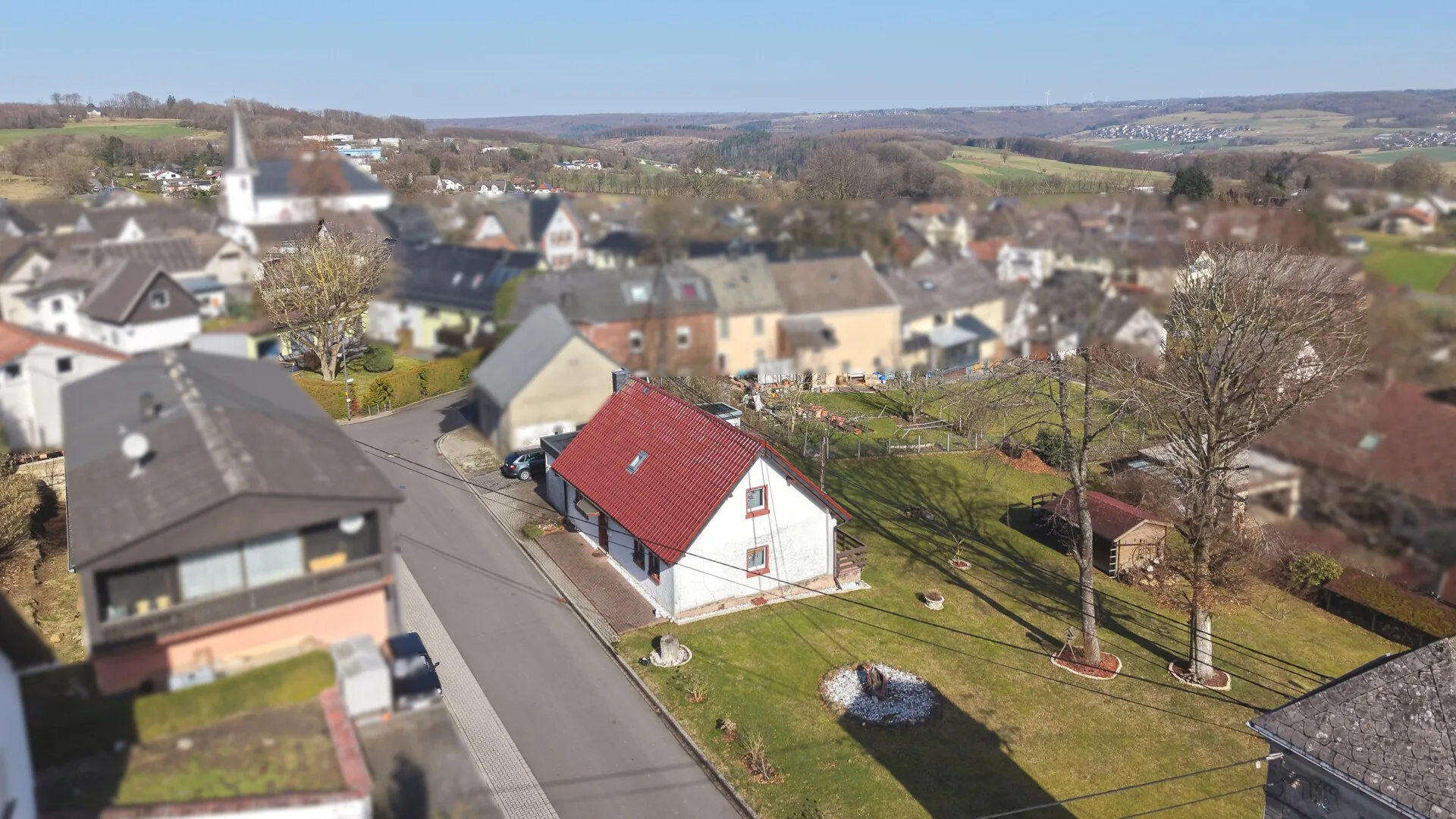 *RESERVIERT*  EFH in familienfreundlicher Ortschaft - Mit tollem Fernblick - sep. Bauplatz möglich!