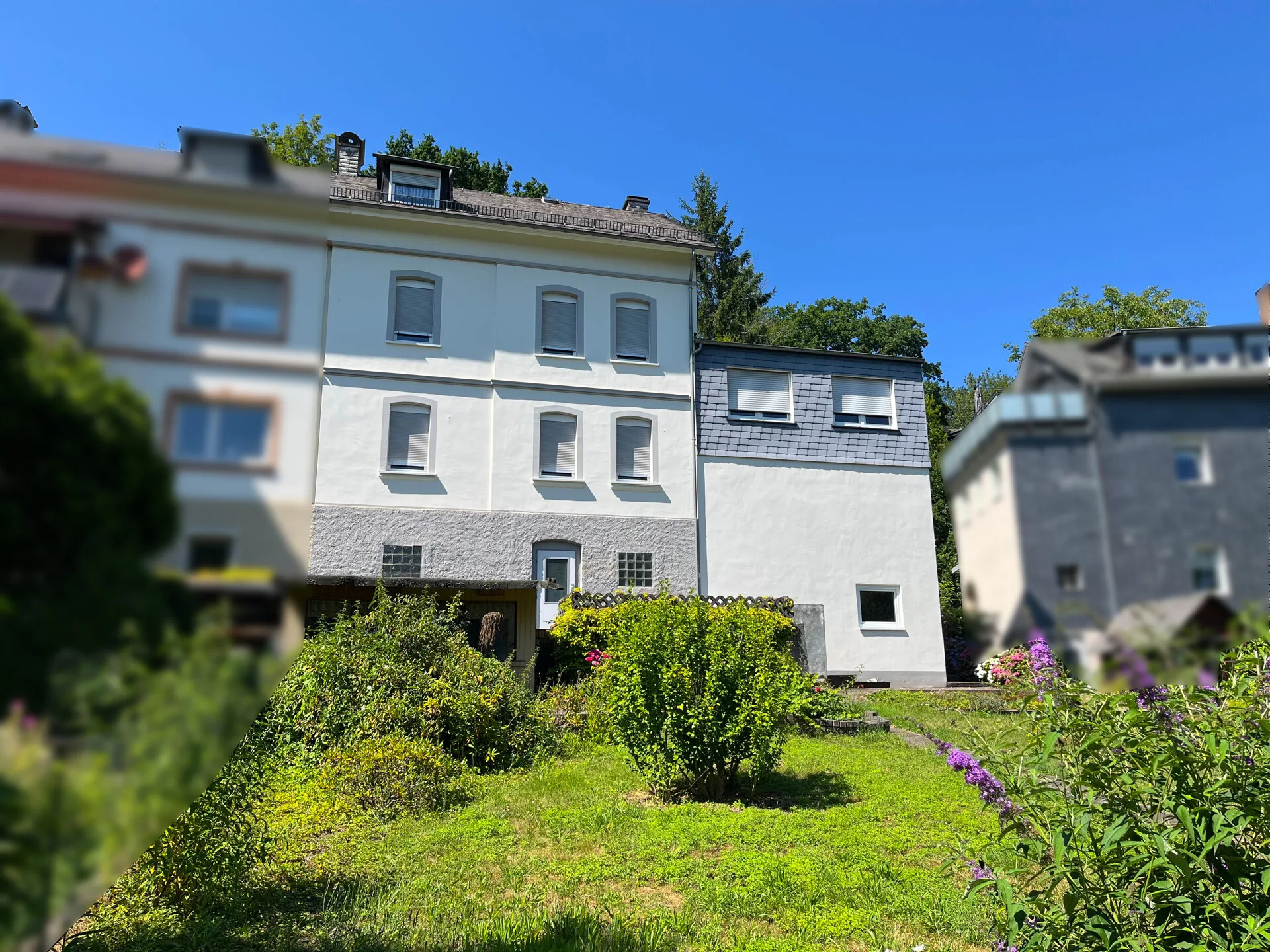 Schöne Doppelhaushälfte mit großem Garten in Siegen!