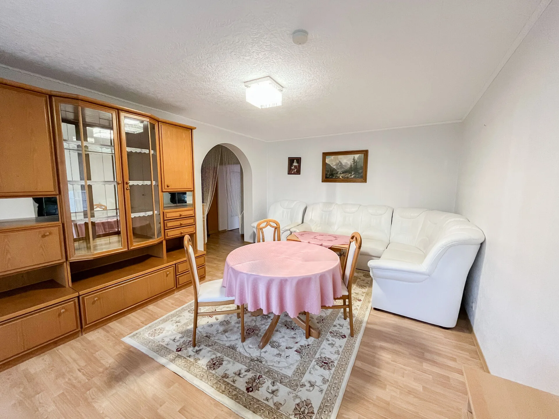 Gepflegte 3-Zimmer Wohnung mit Einbauküche und Balkon in Siegen-Langenholdinghausen!