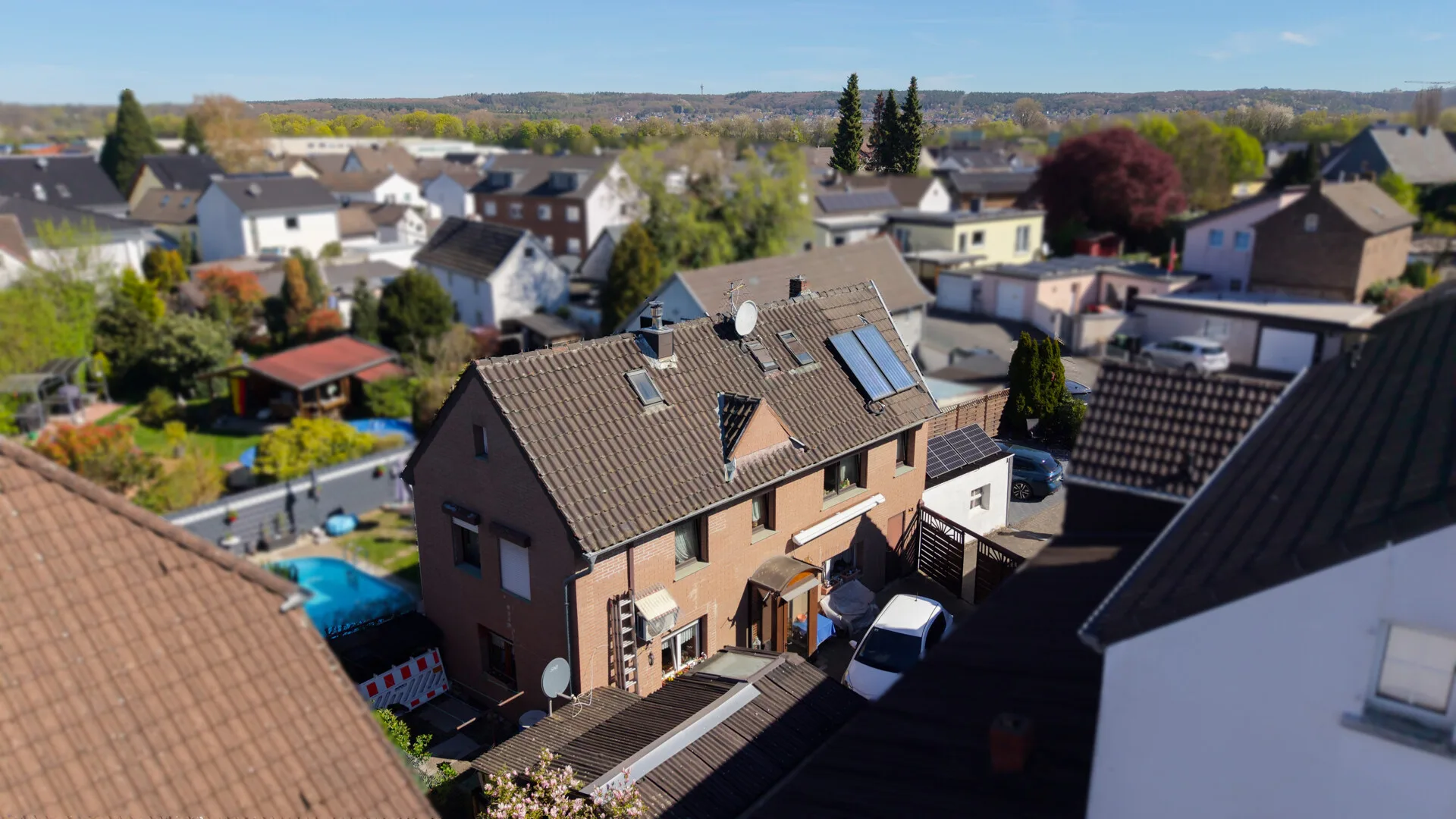 Charmantes Einfamilienhaus mit Innenhof & Carport in zentraler Lage von Sankt Augustin