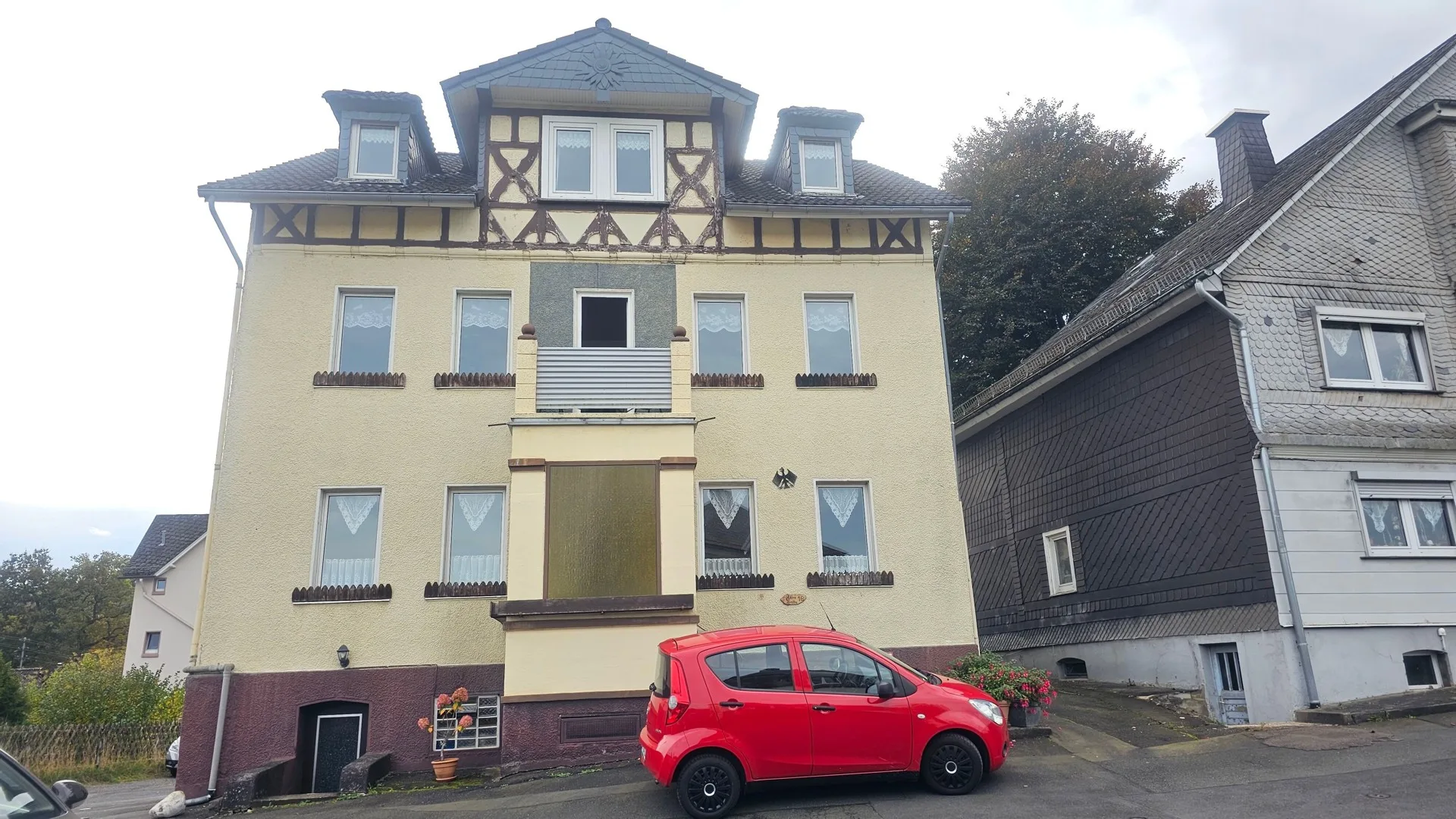 Historisches Mehrgenerationenhaus mit Charakter und großem Entfaltungspotenzial!