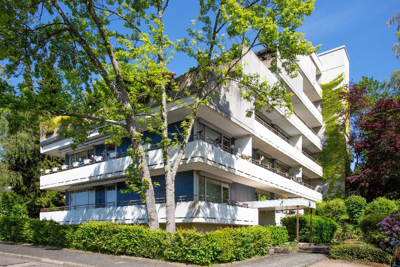 NEU: 3-Zimmer-Penthouse-Wohnung mit ca. 60 m² großer Dachterrasse und Einzelgarage