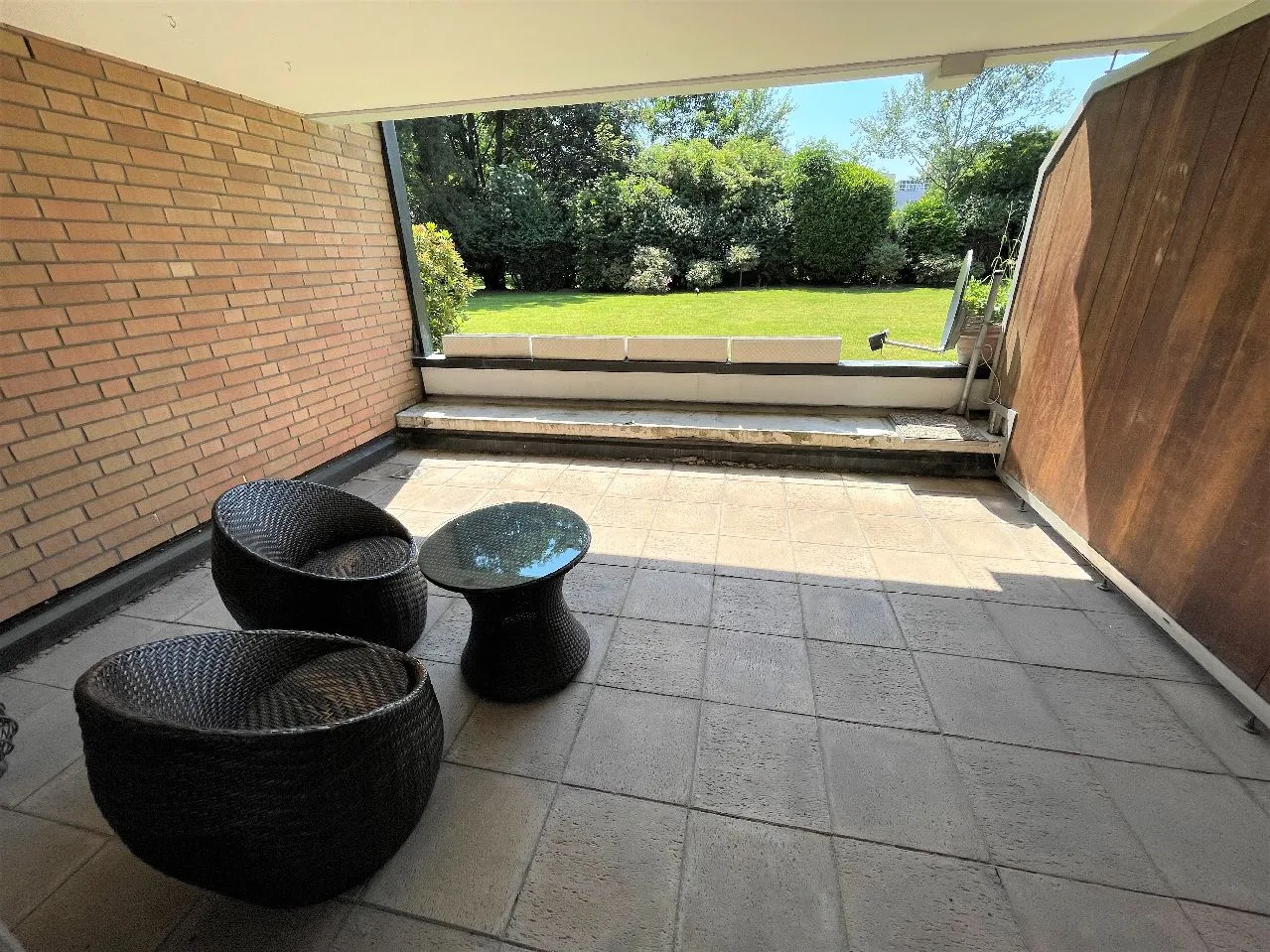 Düsseldorf-Niederkassel: Großzügiges möbliertes Apartment mit Terrasse! - Photo 4