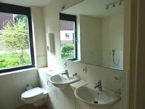 Hier bleiben keine Wünsche offen! Tolle Wohnung mit vielen Extras! - Photo 5