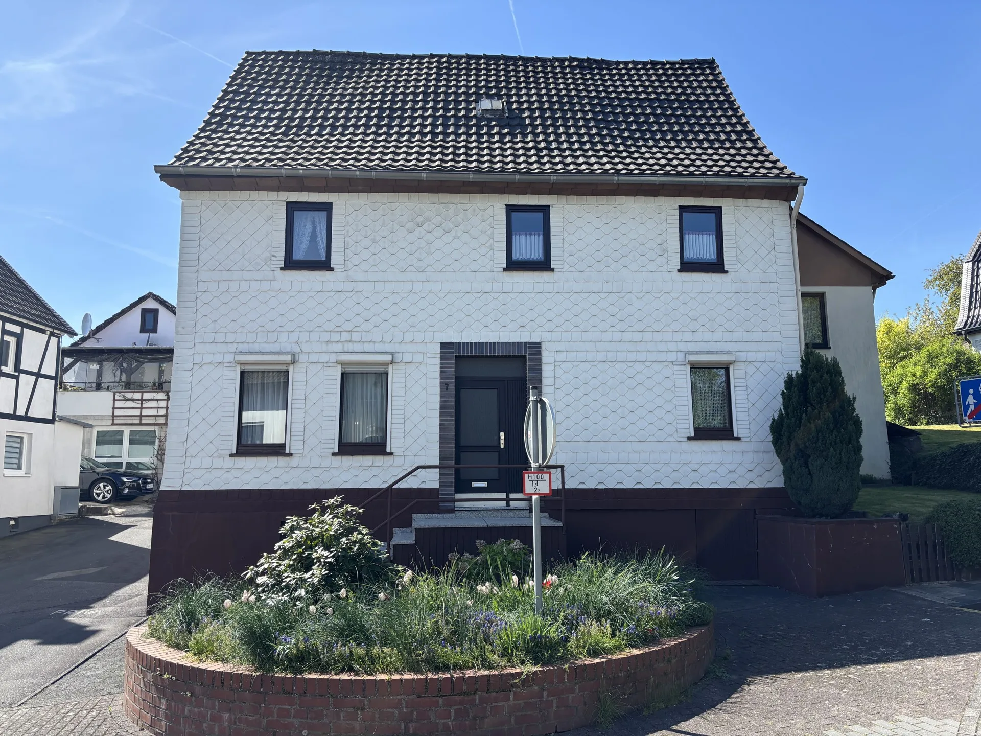 Renovierungsbedürftiges, denkmalgeschütztes Zweifamilienhaus mit Garten im Zentrum von Hamm!