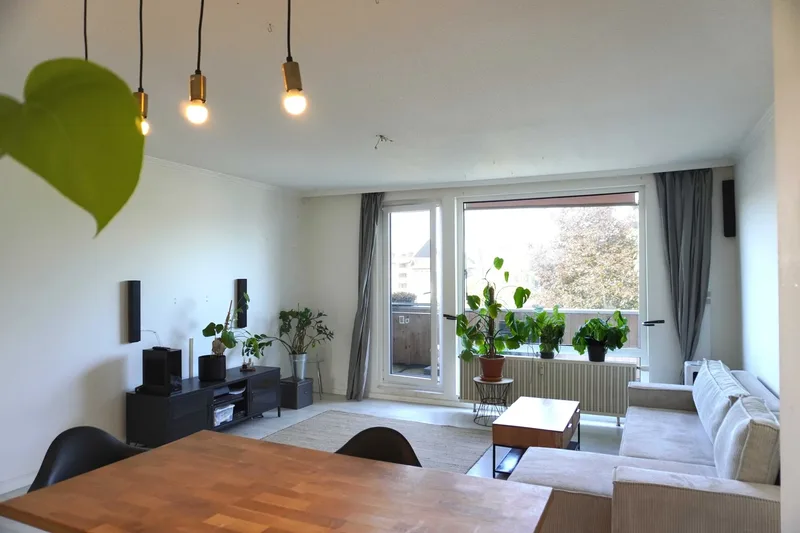 Ganz oben zuhause – 2 Zimmer mit Sonnenbalkon & Parkplatz in Leichlingen!