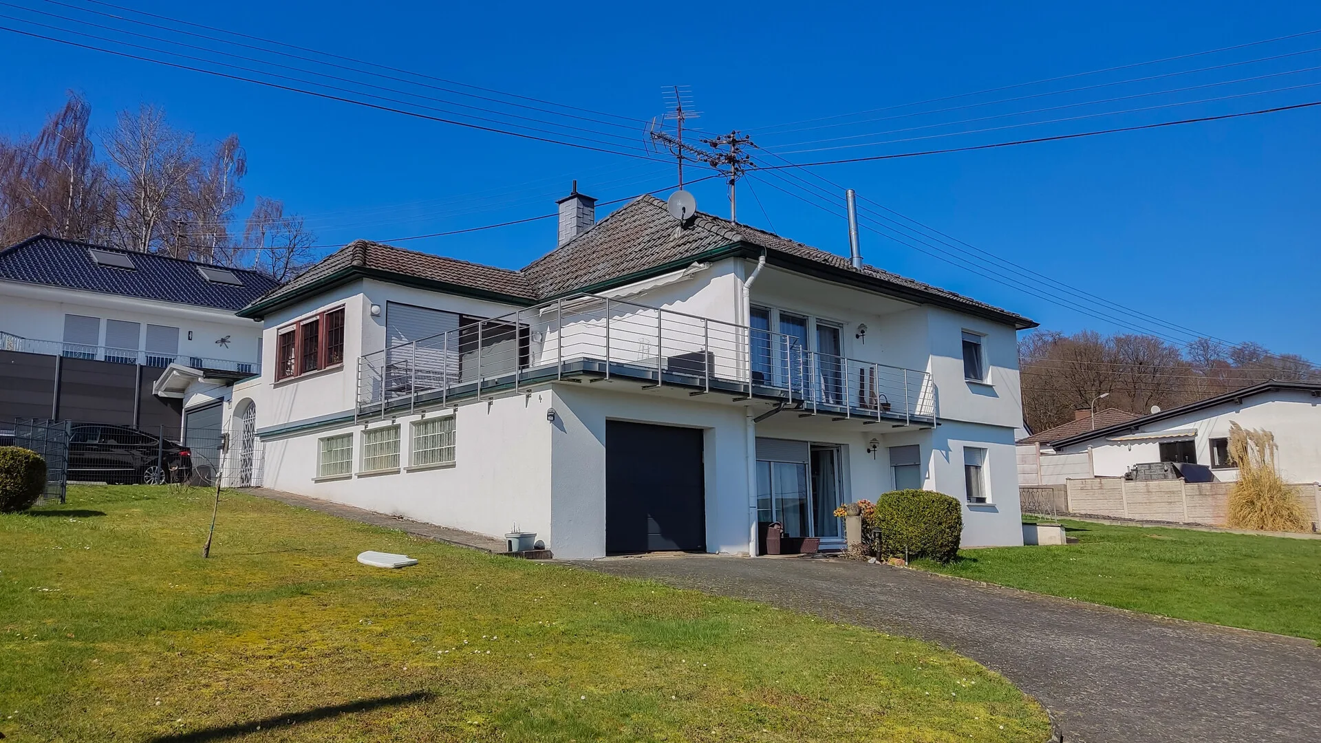 *RESERVIERT* Ruhig gelegenes Einfamilienhaus mit Einliegerwohnung und großem Grundstück in Freilingen!