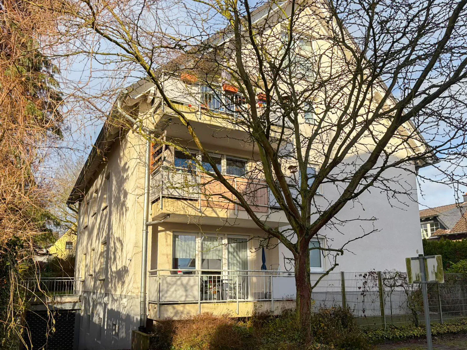 Gepflegte barrierearme 3-Zimmer-Etagenwohnung (vermietet) mit Balkon in guter Wohnlage von Bonn!