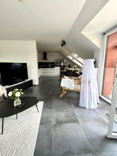 Großzügige 2-Zimmer-Wohnung im 2.OG mit schönem Balkon und Pkw-Stellplatz - Foto 2