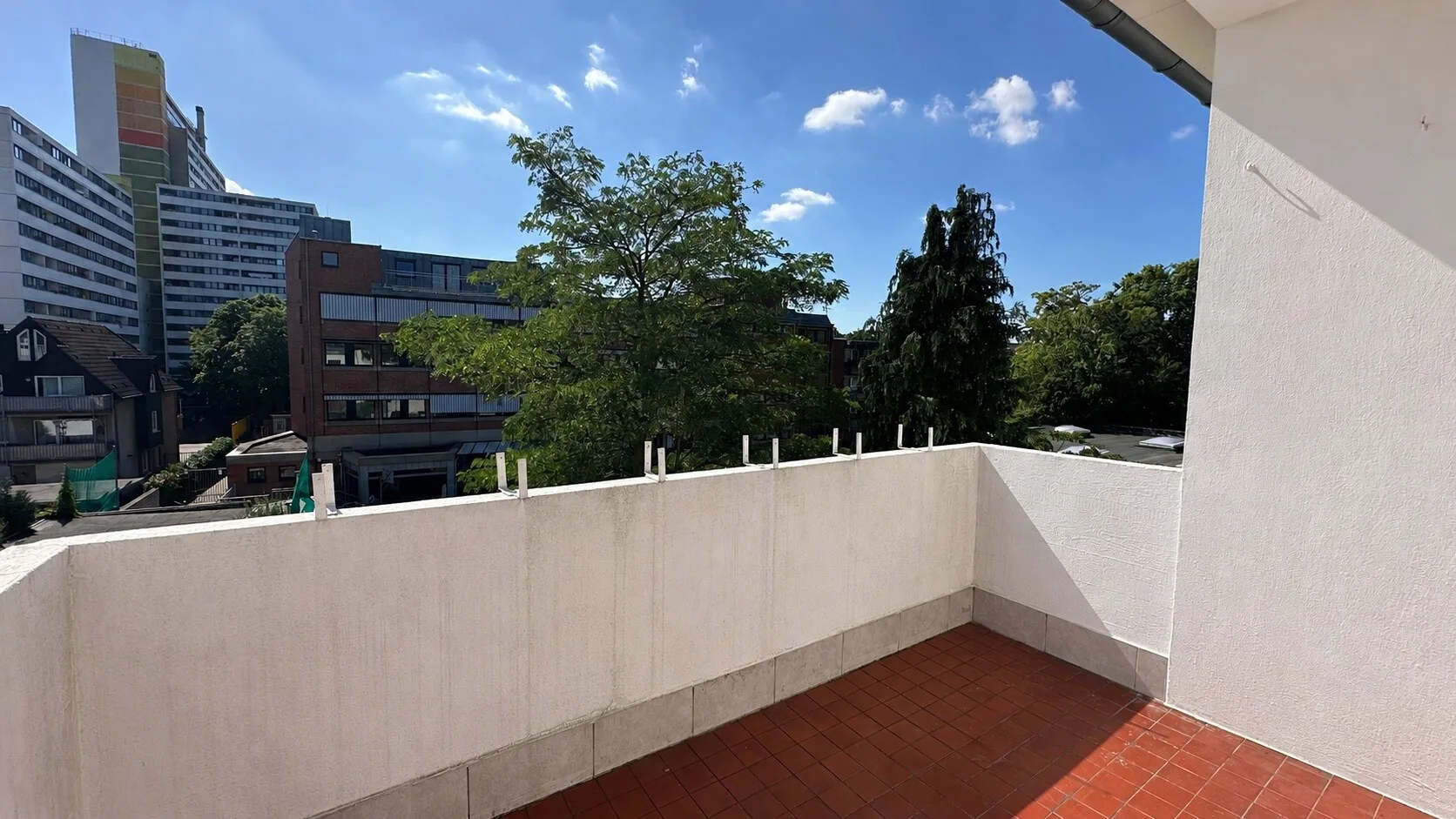 MODERNE 3-ZIMMERWOHNUNG MIT BALKON IM KREFELDER ZENTRUM ZU MIETEN! - Photo 4