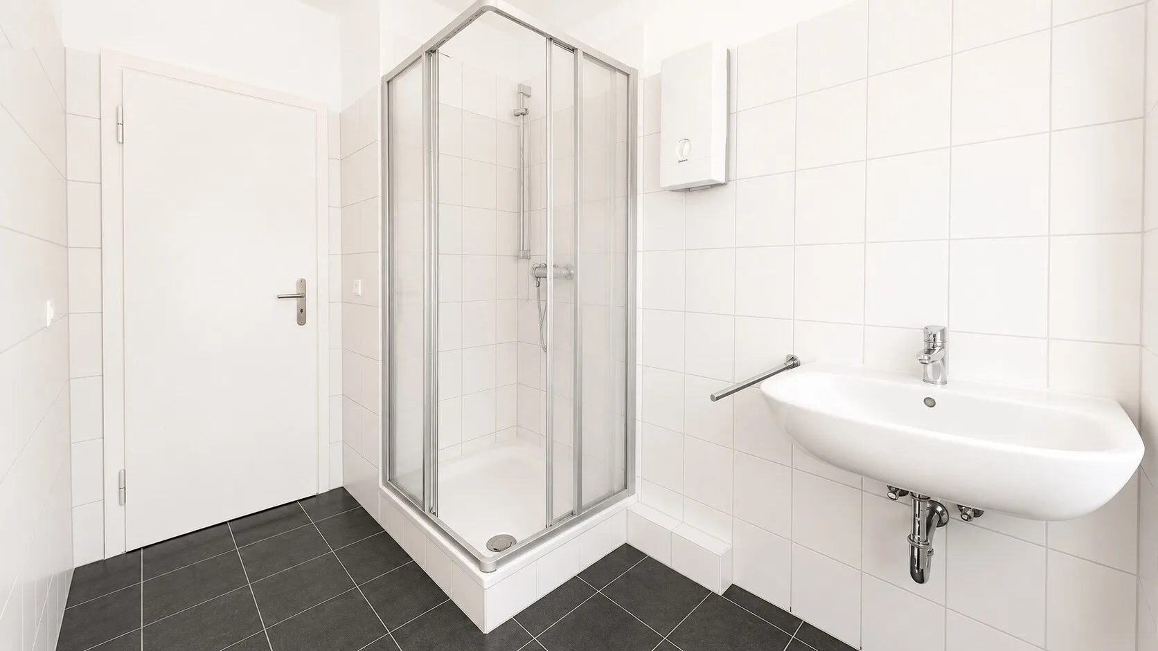 MODERNE 3-ZIMMERWOHNUNG MIT BALKON IM KREFELDER ZENTRUM ZU MIETEN! - Photo 3