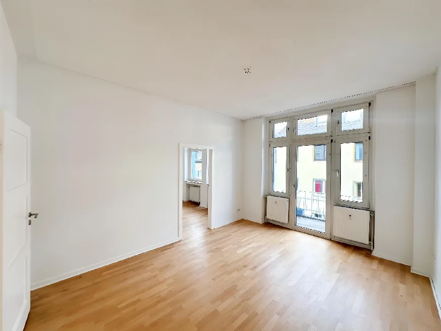 KREFELD-STADTMITTE: SCHÖNE 3-ZIMMER WOHNUNG ZU MIETEN! - Photo 1