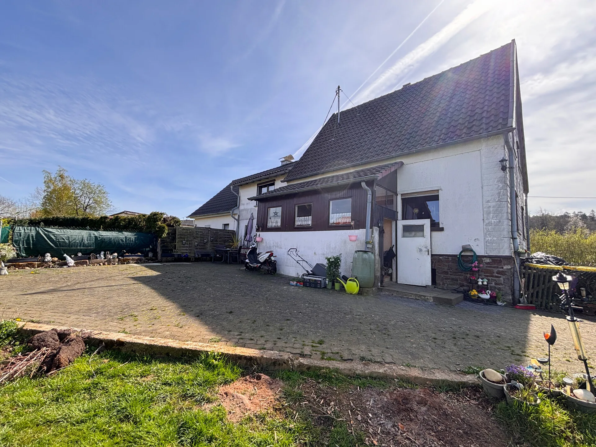 ***REDUZIERT***Vermietetes Einfamilienhaus am Ortsrand von Windeck mit Garten und Perspektive zur Wertsteigerung!