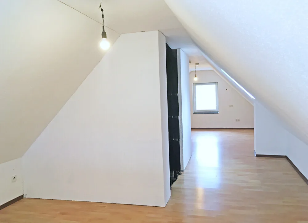 Helle Wohnung mit riesiger Dachterrasse! - Foto 4