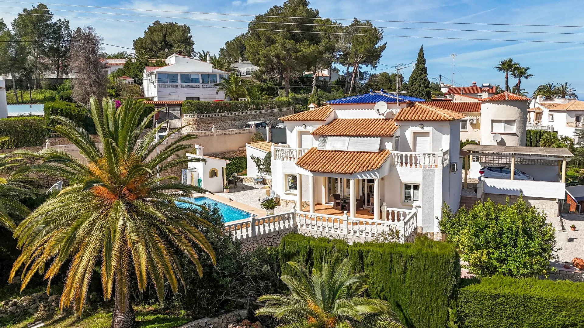 sonnige Villa mit privatem Pool am Fuße des Montgó (in Denia, Spanien)
