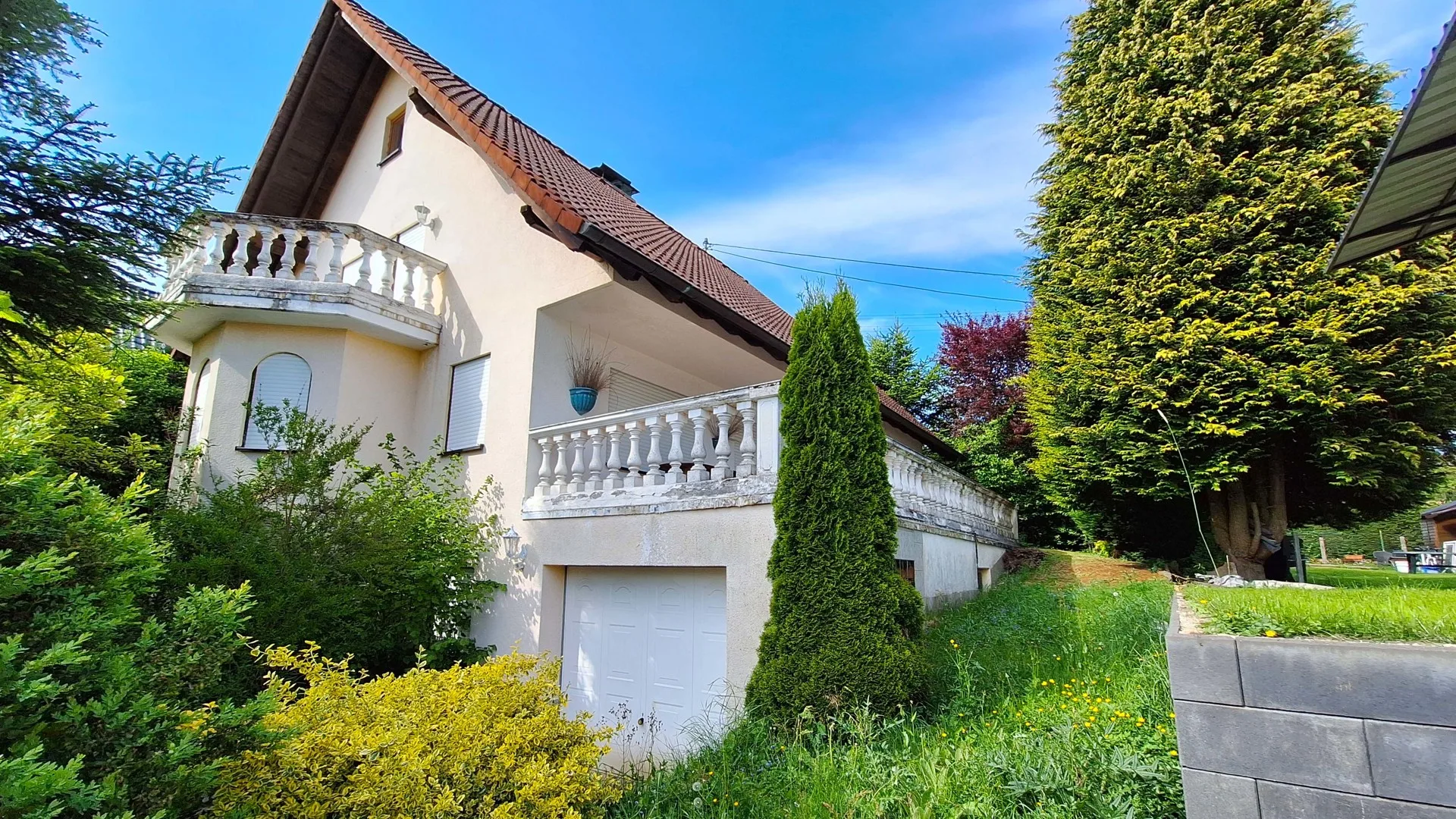 Individuelles 8 Zimmer Wohnhaus in ruhiger Lage mit Garten für die große Familie!