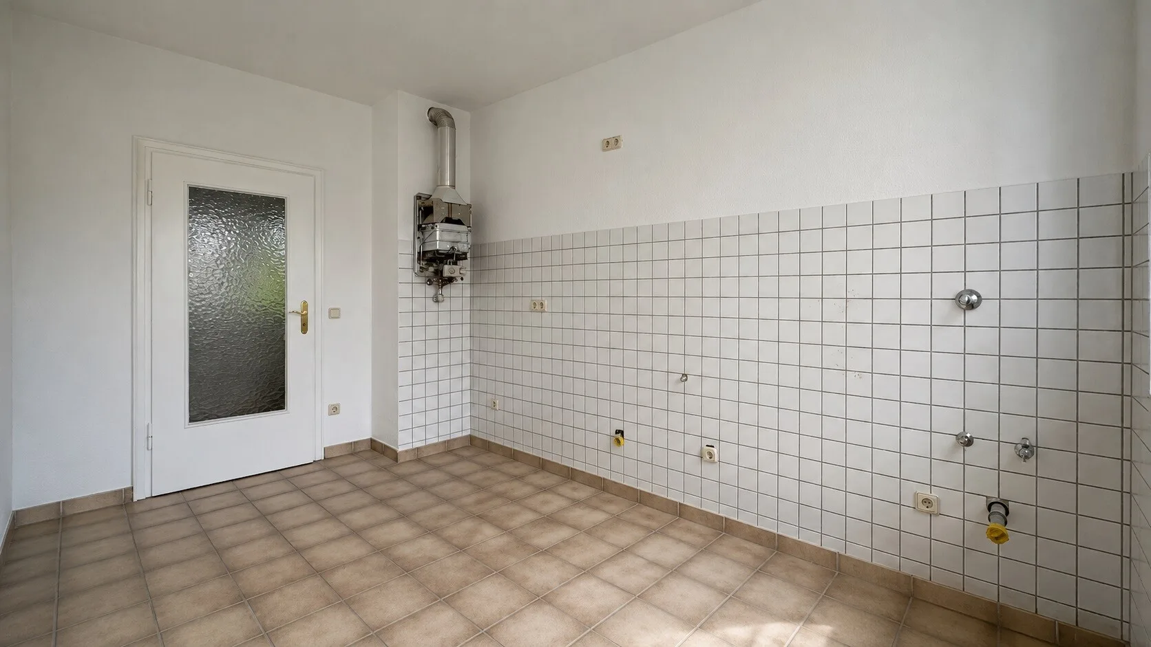 SANIERTE 2-ZIMMERWOHNUNG IN DER STADTMITTE ZU MIETEN! - Foto 4